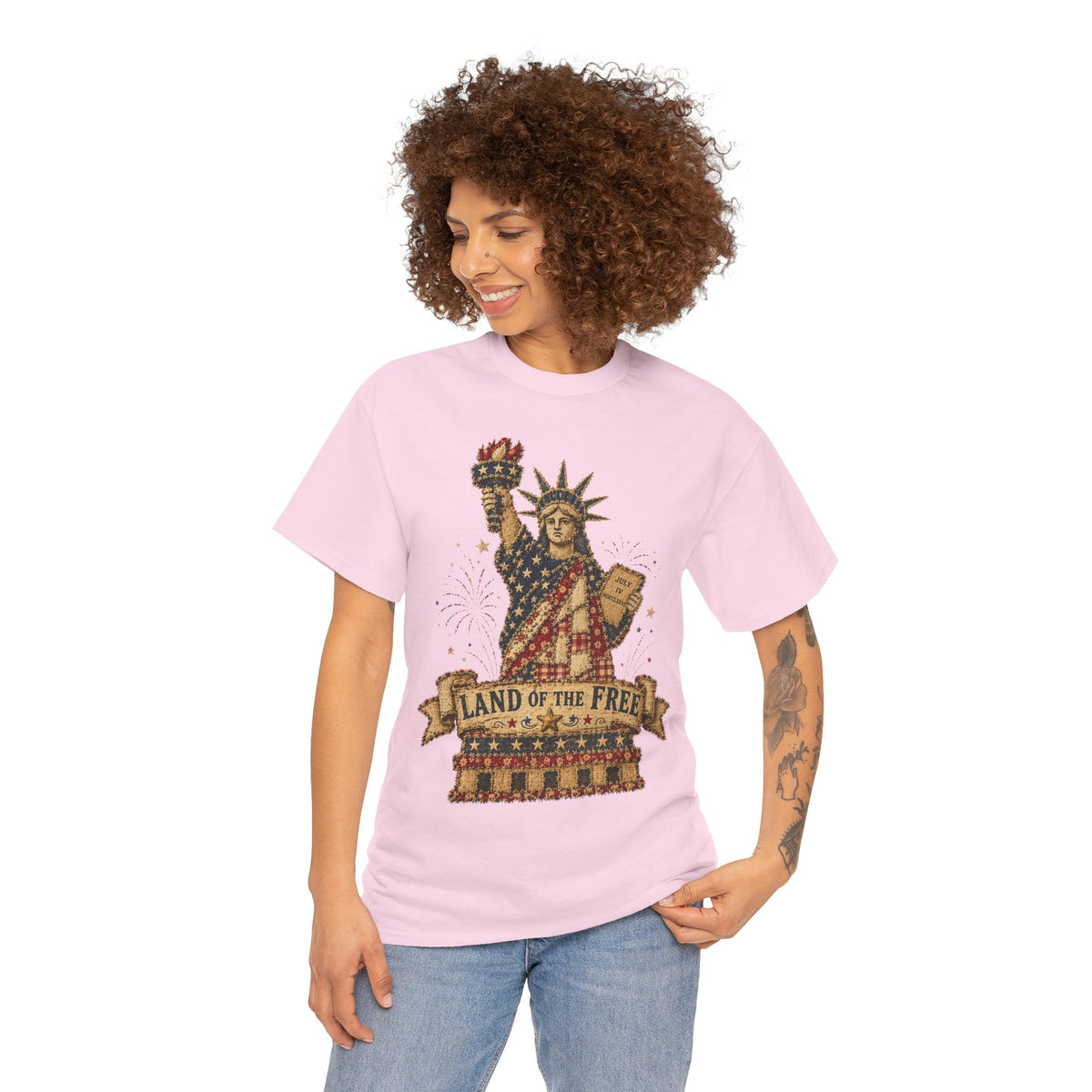 Statue of Liberty "Land of the Free" Graphic Tee — Patriotic American Freedom T-Shirt