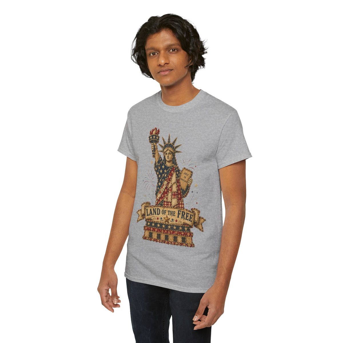 Statue of Liberty "Land of the Free" Graphic Tee — Patriotic American Freedom T-Shirt