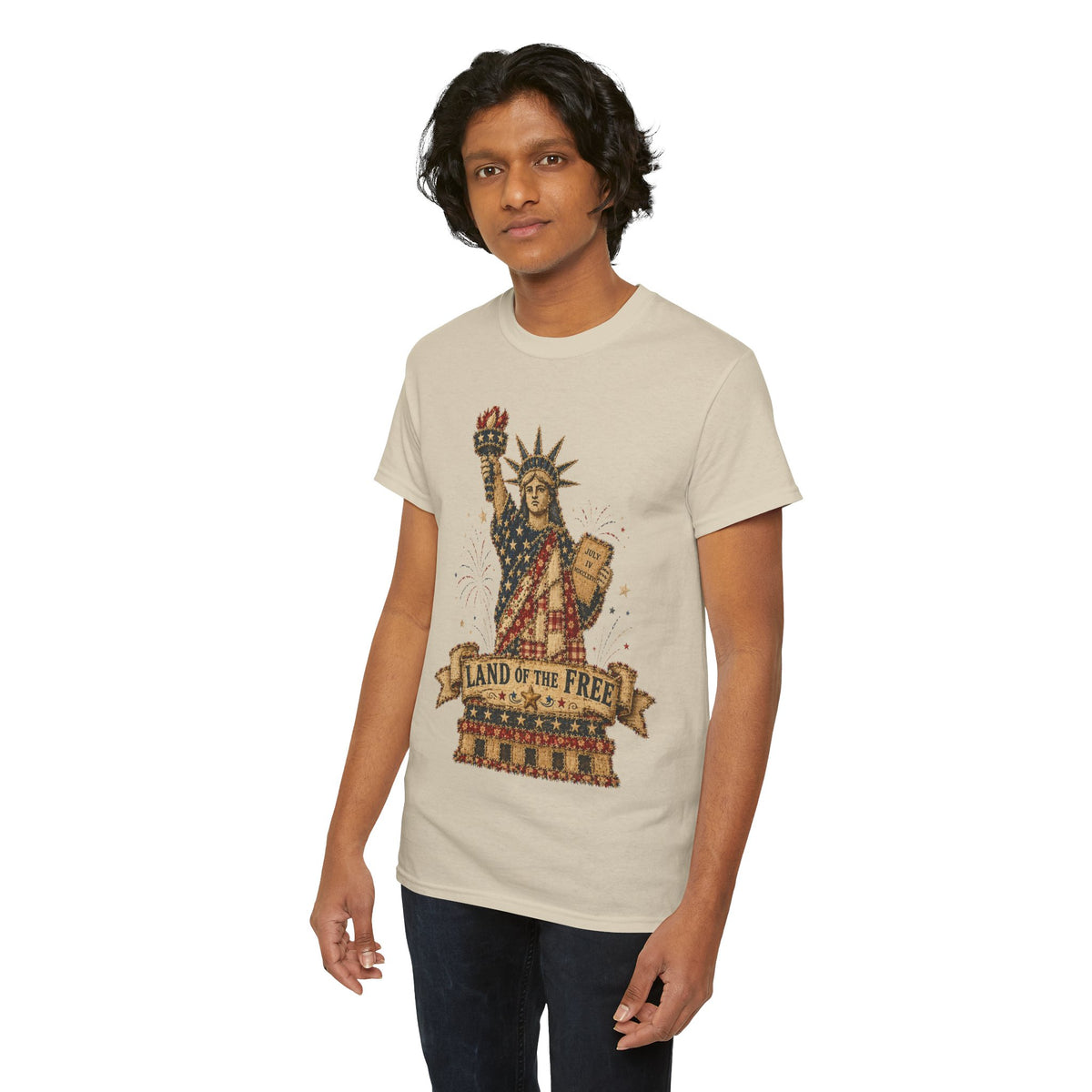 Statue of Liberty "Land of the Free" Graphic Tee — Patriotic American Freedom T-Shirt