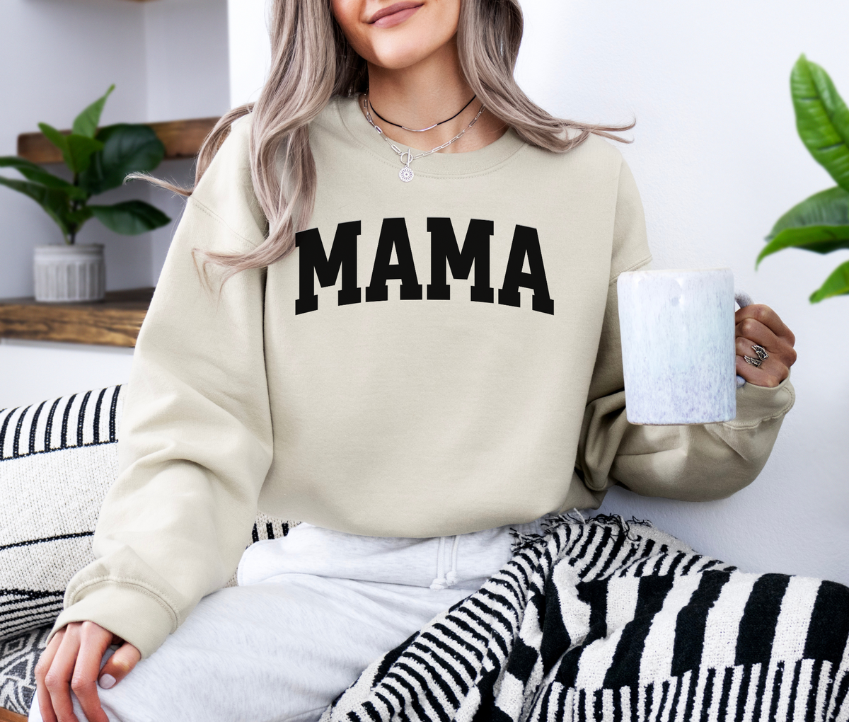 Mama Curve Text Sweatshirt | Minimalist Curved Lettering Crewneck | Cozy Everyday Pullover for Moms