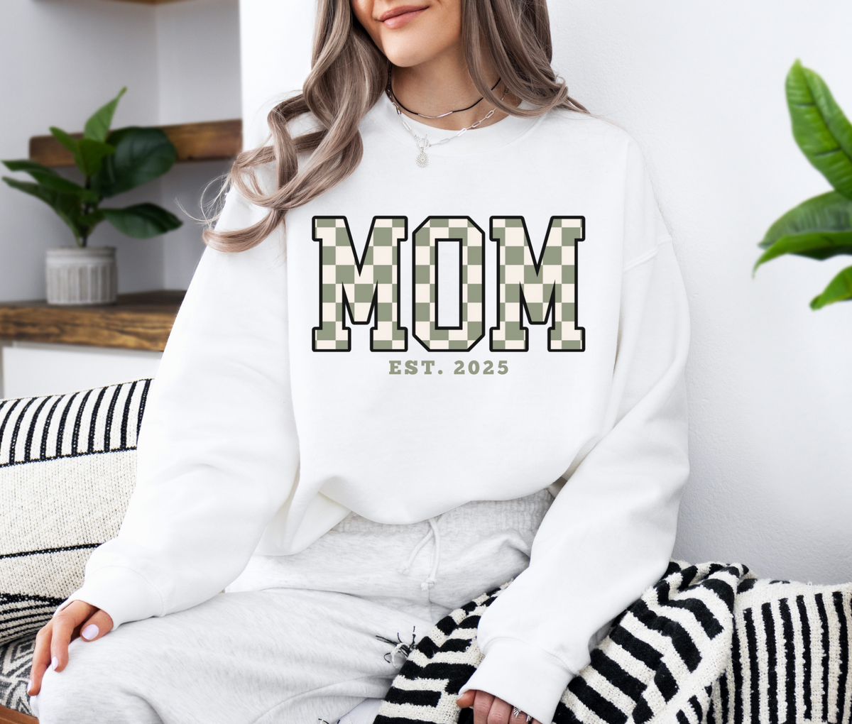 Copy of MOM EST. 2025 Sweatshirt | New Mom Gift | Pregnancy Announcement Crewneck | First Mother’s Day Sweater