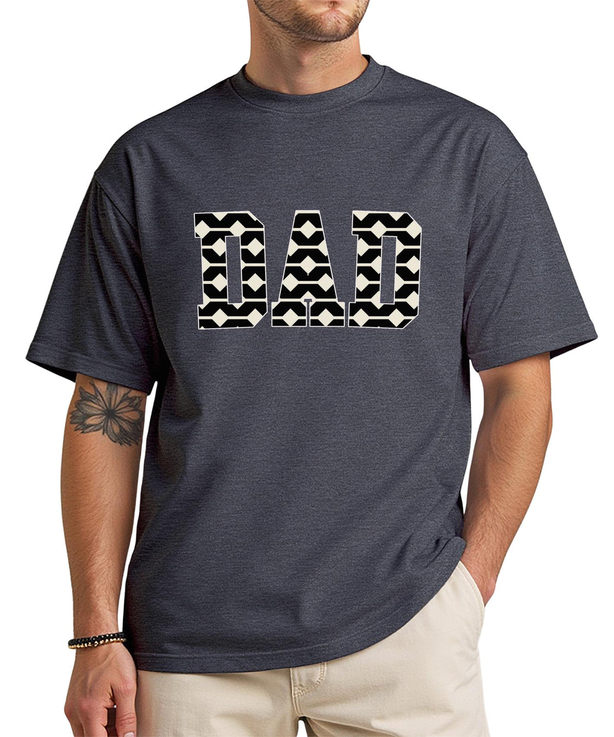 DAD Checker Retro T-Shirt – Vintage Checkered Father Tee, Cool Dad Gift, Casual Graphic Shirt