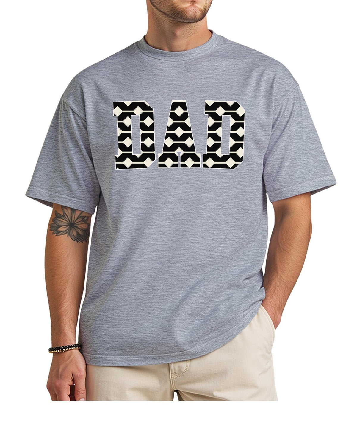 DAD Checker Retro T-Shirt – Vintage Checkered Father Tee, Cool Dad Gift, Casual Graphic Shirt