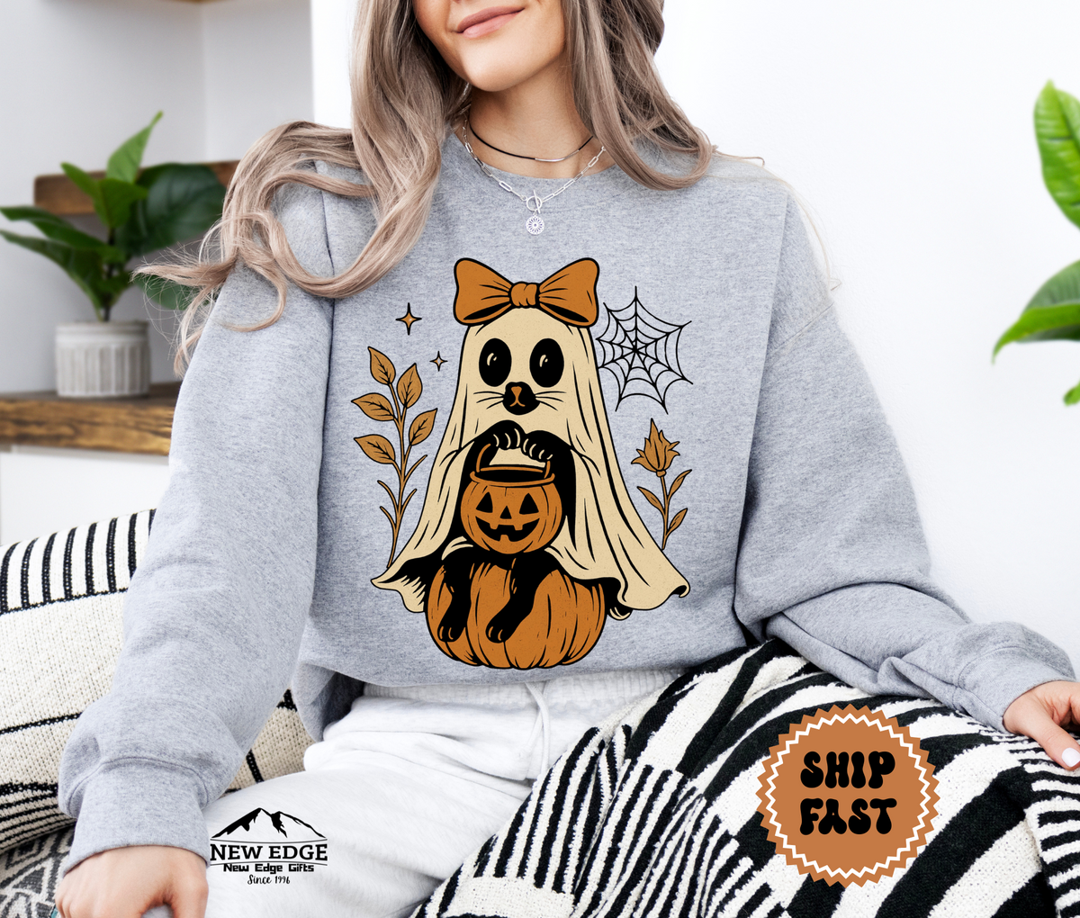 Unisex Raccoon Ghost Halloween Sweatshirt – Cute Spooky Forest Creature Cozy Fall Pullover