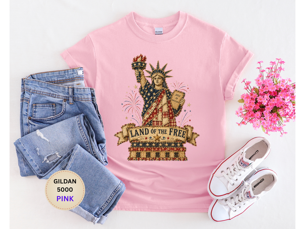 Statue of Liberty "Land of the Free" Graphic Tee — Patriotic American Freedom T-Shirt