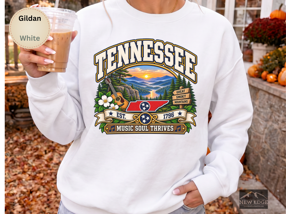 Tennessee Great Smoky Mountains Sweatshirt, Vintage Scenic Gildan 18000 Crewneck, Music Soul State Pride