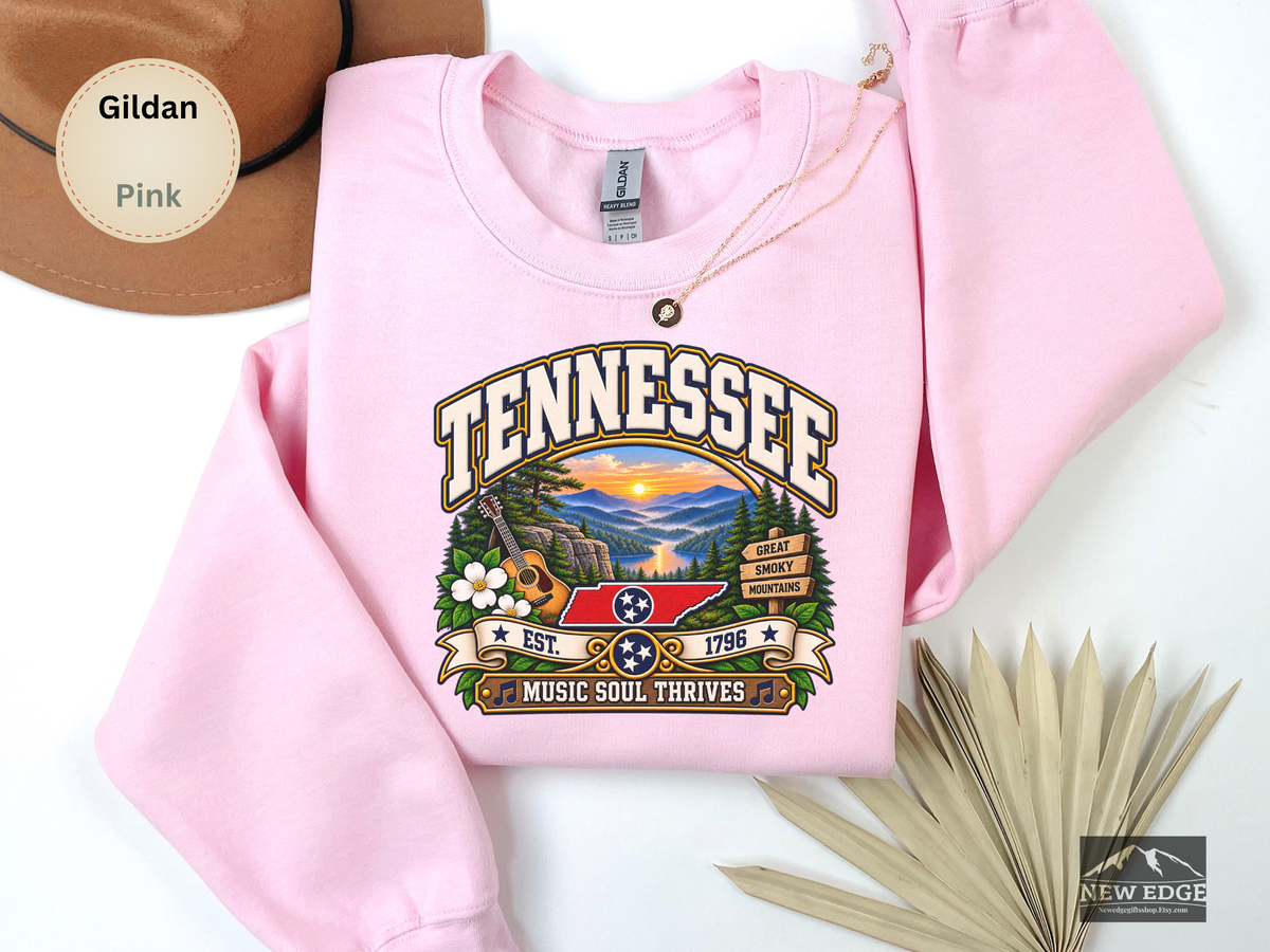 Tennessee Great Smoky Mountains Sweatshirt, Vintage Scenic Gildan 18000 Crewneck, Music Soul State Pride