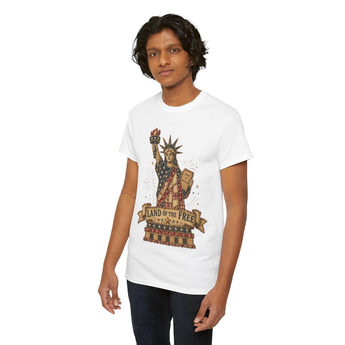 Statue of Liberty "Land of the Free" Graphic Tee — Patriotic American Freedom T-Shirt
