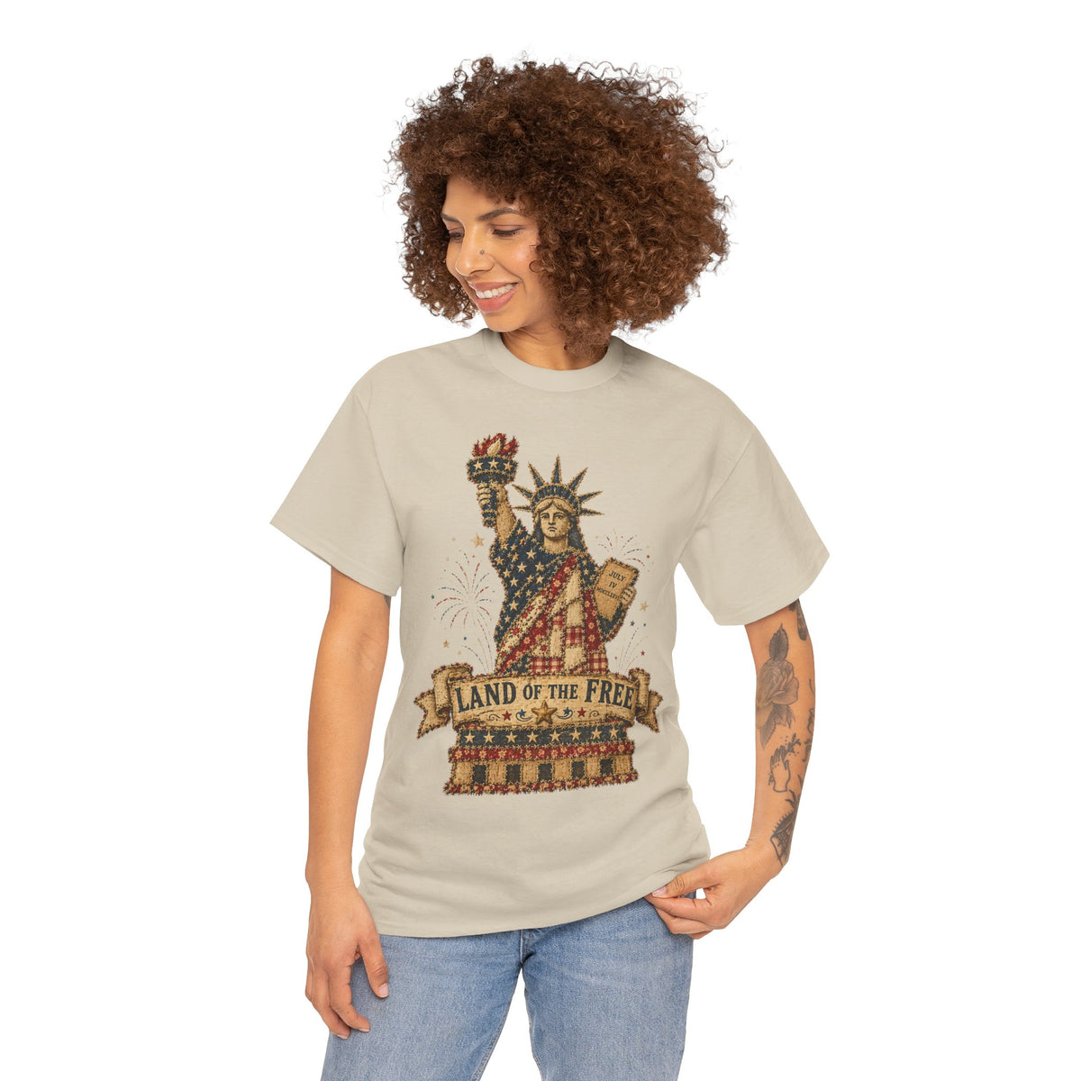 Statue of Liberty "Land of the Free" Graphic Tee — Patriotic American Freedom T-Shirt