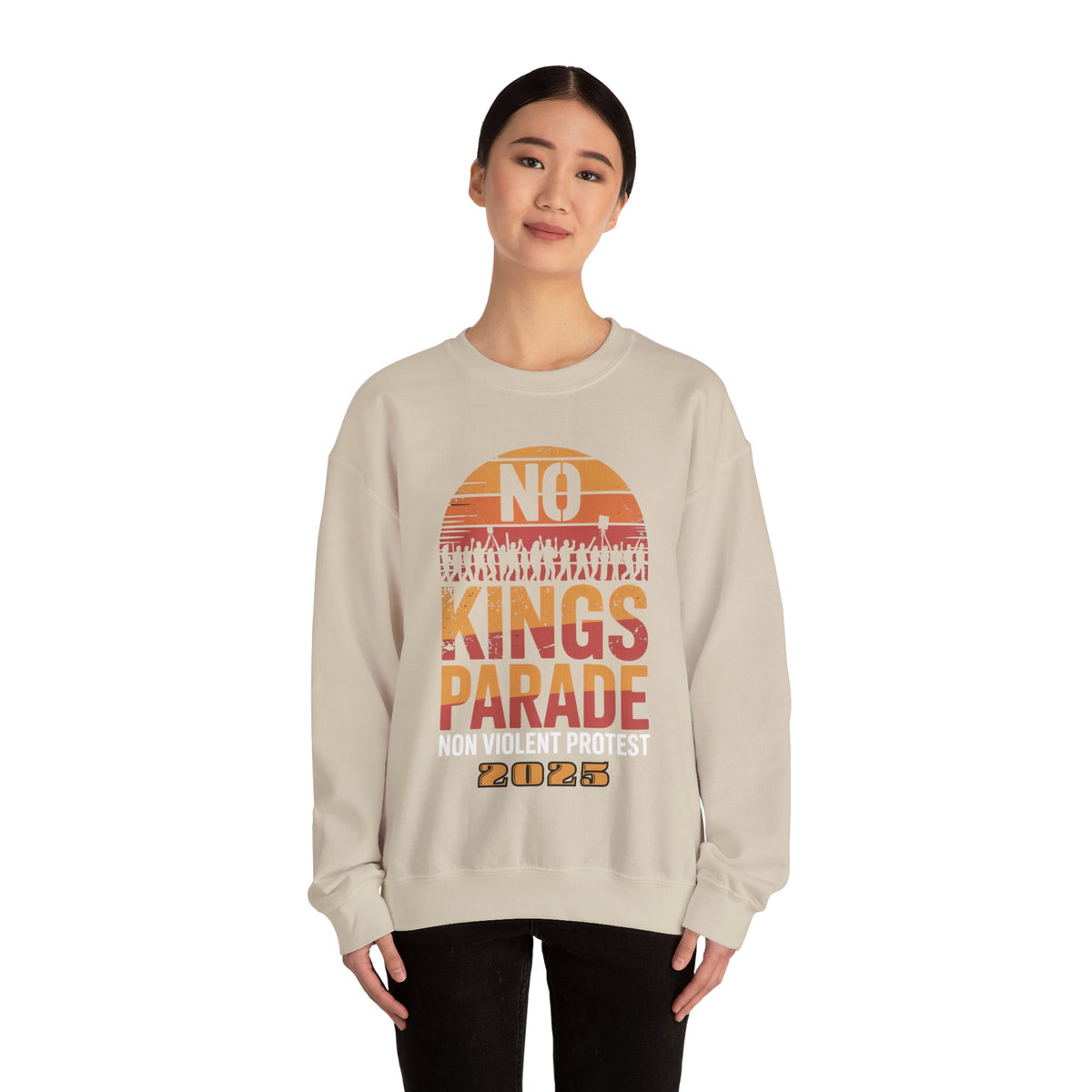No Kings Parade” Retro Text Sweatshirt – Vintage-Inspired Peaceful Protest Message, Unisex Civil Rights Statement Apparel