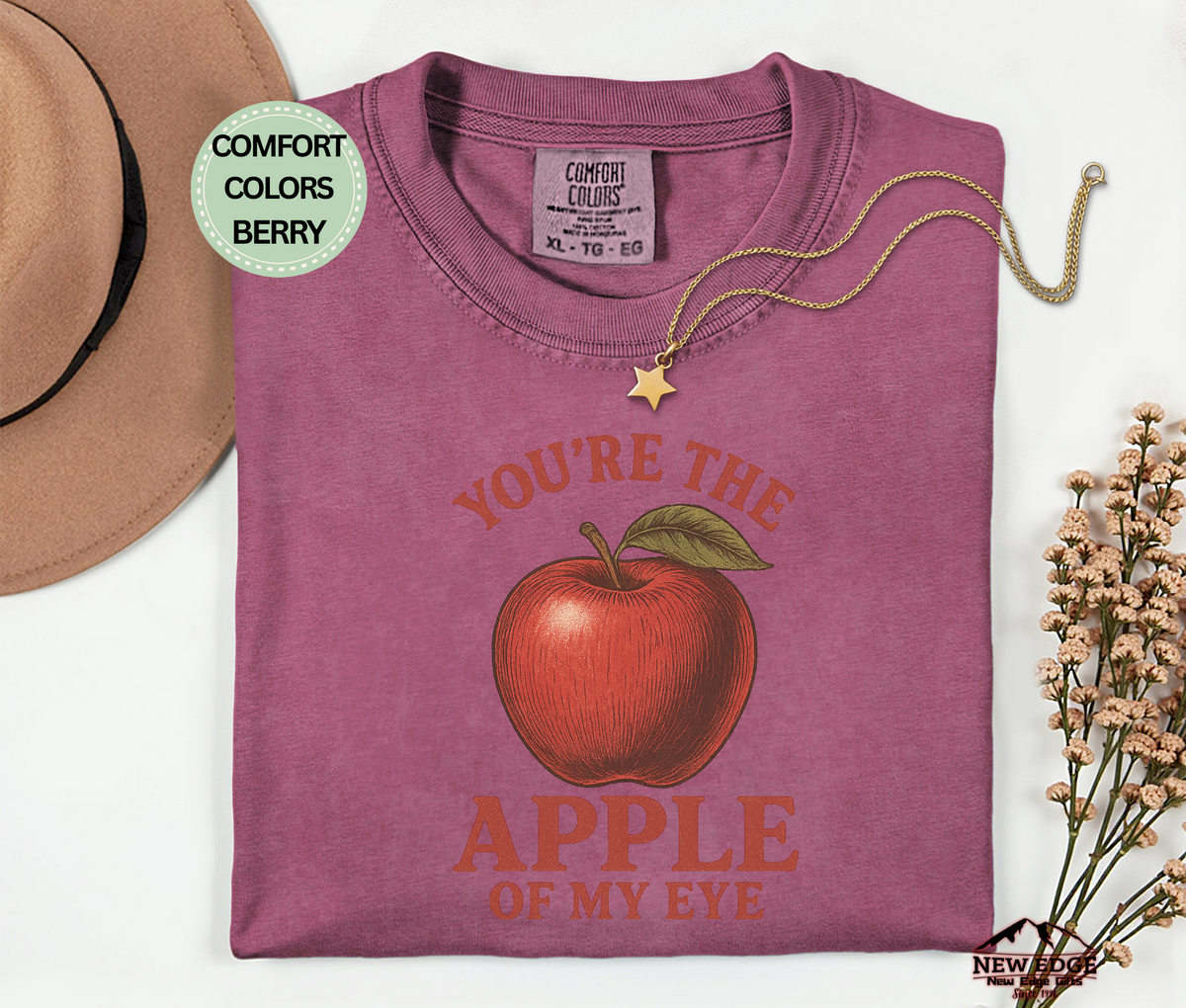 You’re the Apple of My Eye T-Shirt | Cute Fruit Pun Couples Shirt | Funny Romantic Unisex Graphic Tee
