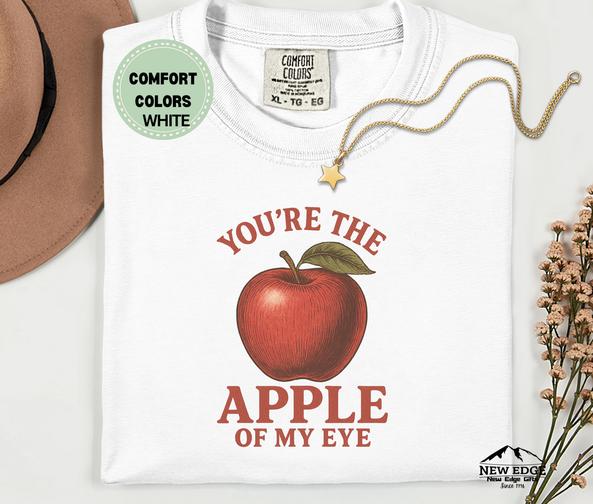 You’re the Apple of My Eye T-Shirt | Cute Fruit Pun Couples Shirt | Funny Romantic Unisex Graphic Tee