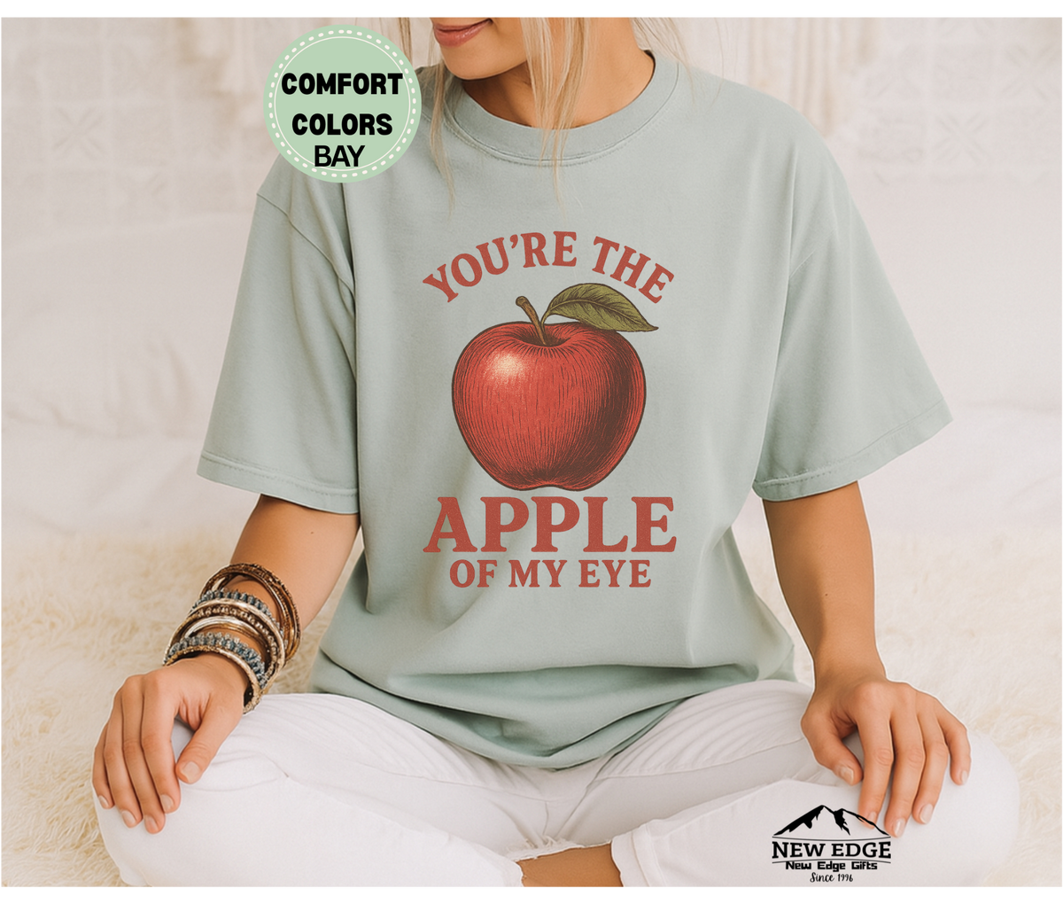 You’re the Apple of My Eye T-Shirt | Cute Fruit Pun Couples Shirt | Funny Romantic Unisex Graphic Tee