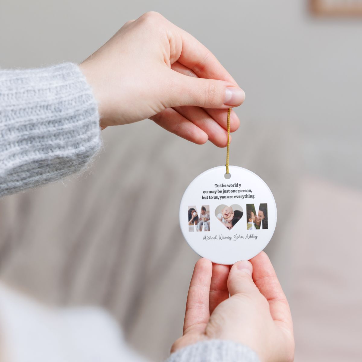 Personalized Mom Ceramic Ornament with Kids’ Names & Heartwarming Message — “To the World You May Be Just One Person, But to Us, You Are Everything”Ceramic Decoration Ornament, (1pc)
