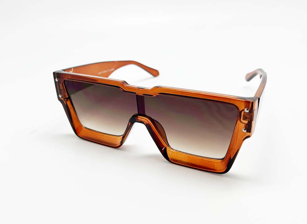 Square Oversized Fashion Sunglasses .