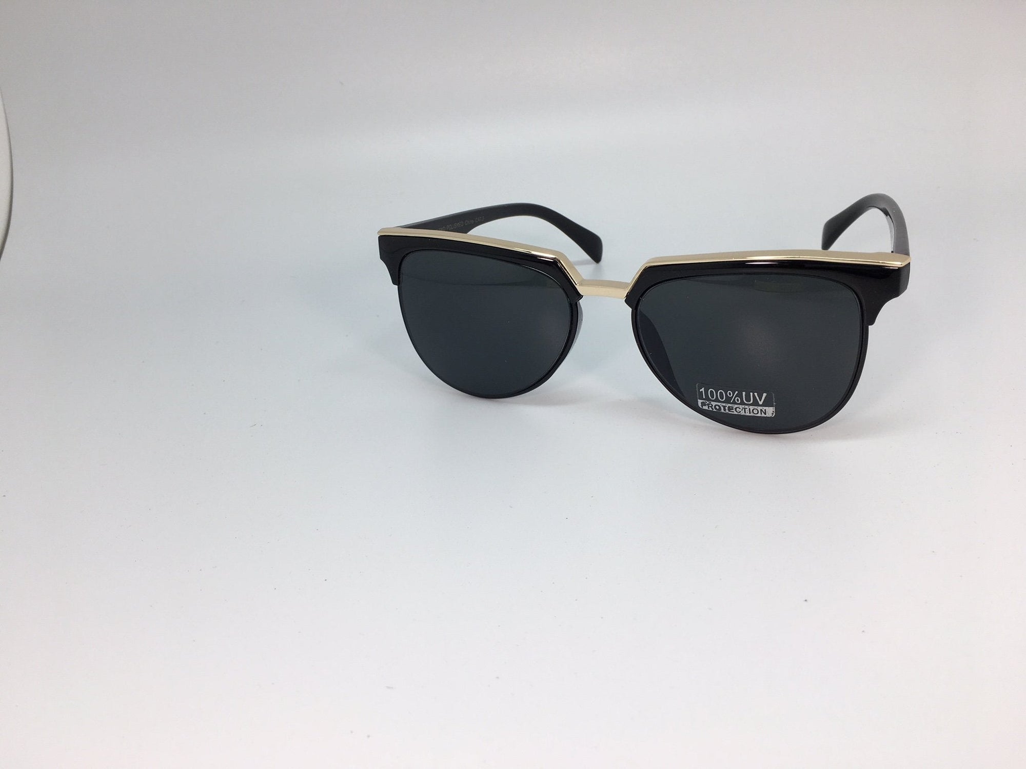Wayfarer Style Unisex Sunglasses